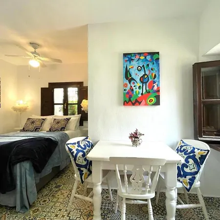Casa Florestos - Studio Miro Old Town Apartment